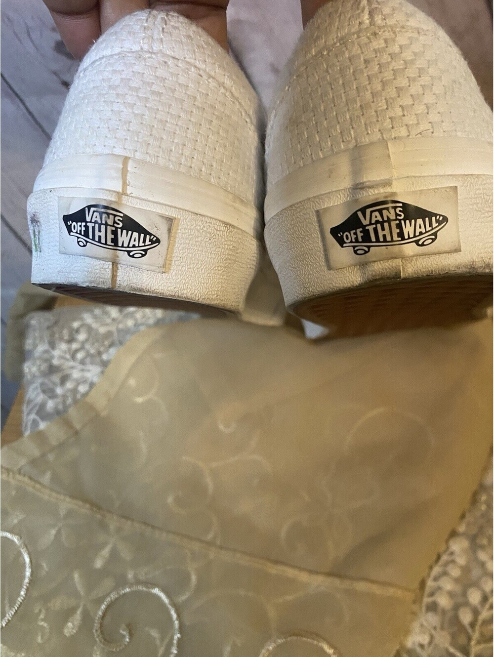 And White Basket Weave Woven Classic Slip On Sneakers Size 5.0 - Picture 4 of 6